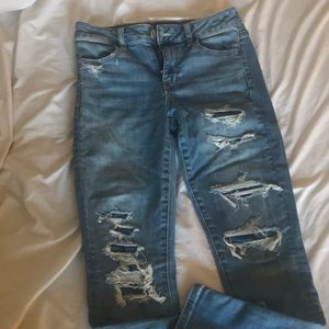American eagle ripped jeans